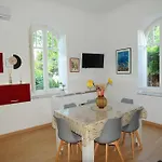 Villino Tecla *